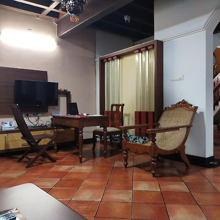 Azza Heritage Home Kochi Luaran gambar